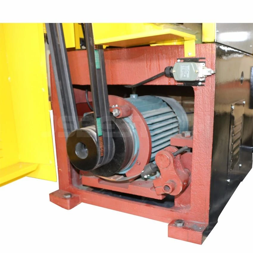 BT500A lathe machine for metal cutting - Image 4